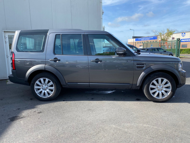4 X 4  LAND ROVER DISCOVERY