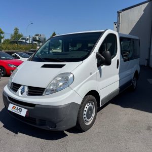 Vente de véhicules 38 RENAULT TRAFIC 2.0 DCI 9 PLACES