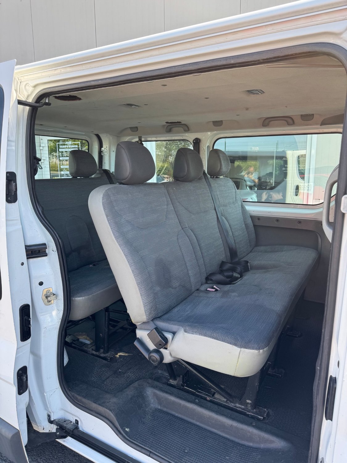 RENAULT TRAFIC 2.0 DCI 9 PLACES 5 RENAULT TRAFIC 2.0 DCI 9 PLACES – Image 5